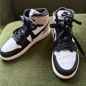 Jordan 1 Retro High OG Nike Kids 13c